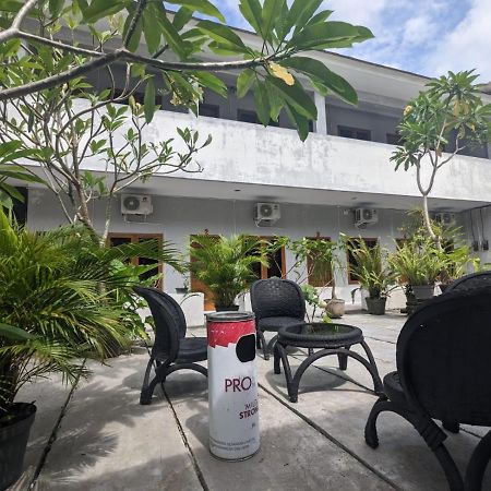 Rumah Pagar Merah Homestay Джокякарта Екстериор снимка